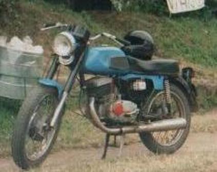 ČZ 175.jpg