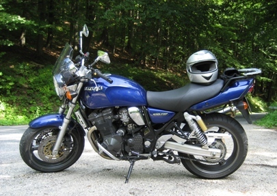 Suzuki GSX 750.JPG